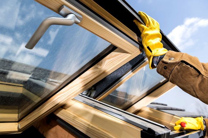 Dachfenster-Wartung Dachau – Velux Reparatur